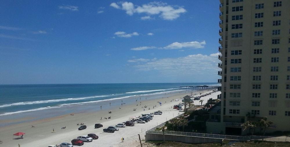 Hotel Days By Wyndham Daytona Oceanfront 3*