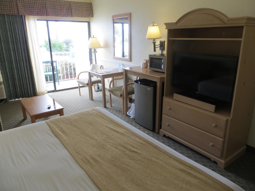 Hotel Days By Wyndham Daytona Oceanfront Daytona Beach Shores