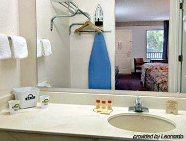 Hotel Days By Wyndham Daytona Oceanfront Daytona Beach Shores