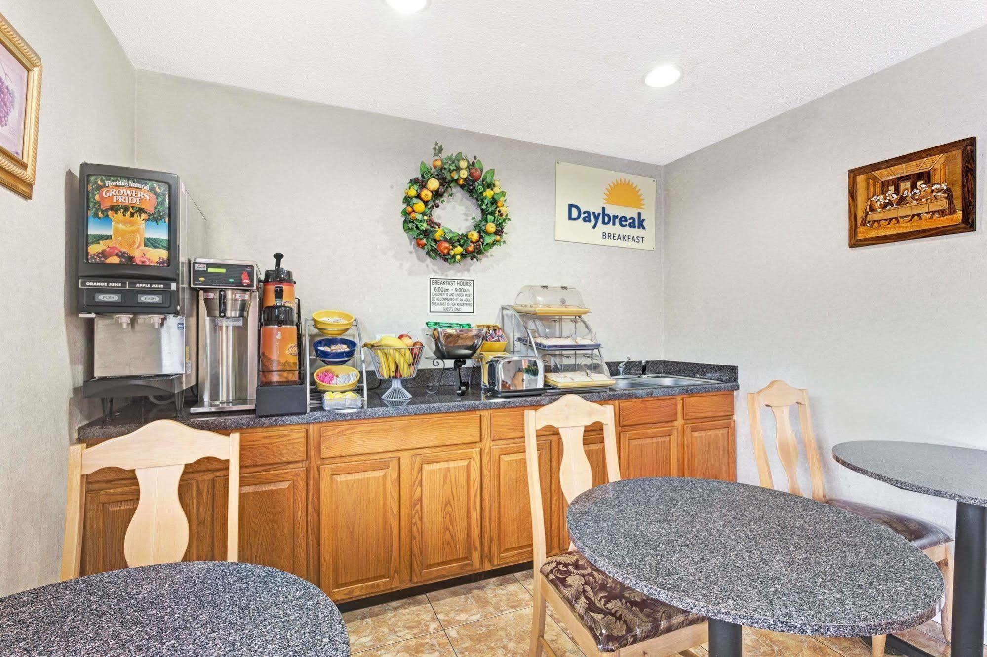 Days By Wyndham Daytona Oceanfront 3* Daytona Beach Shores