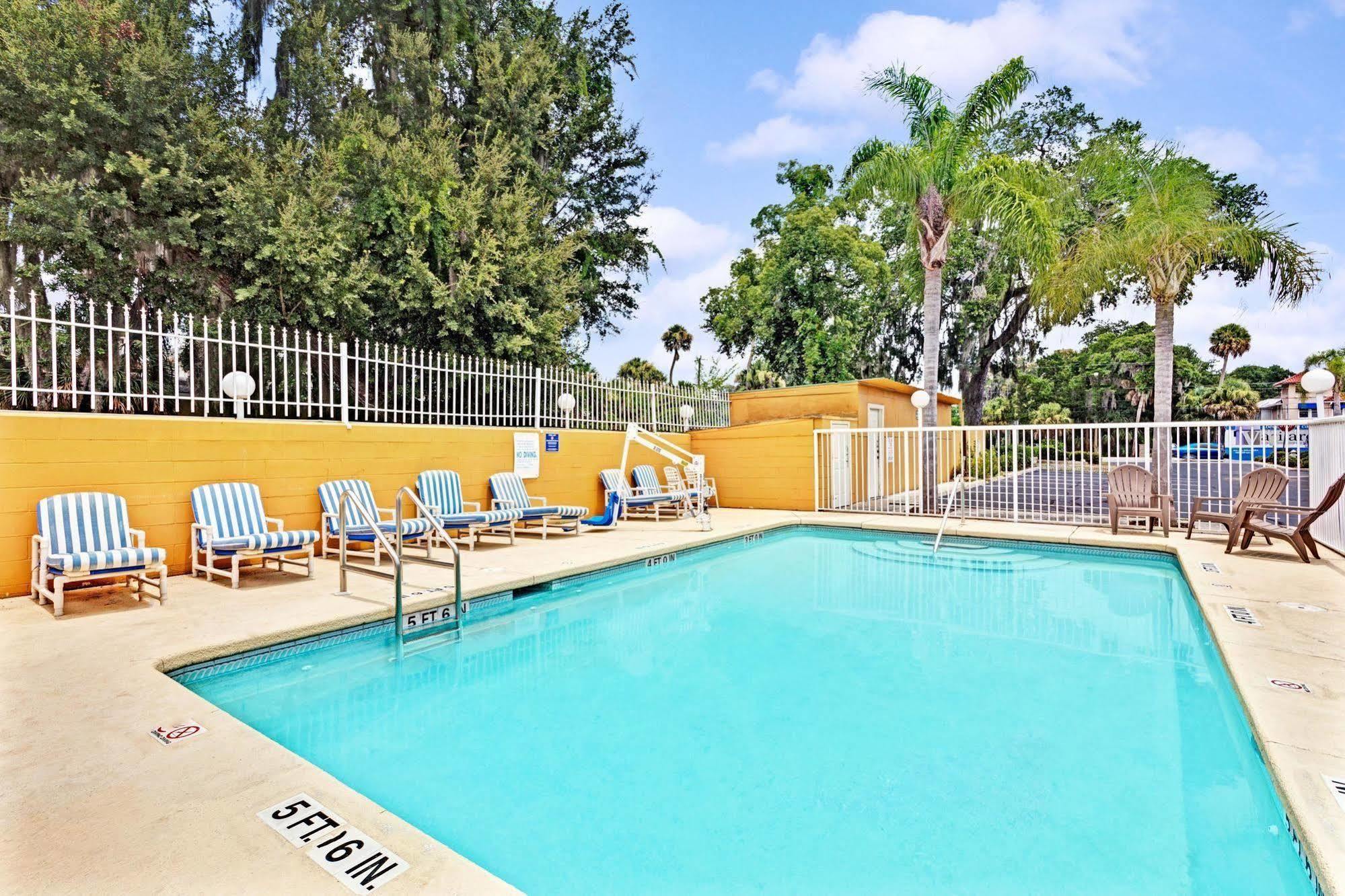 Hotel Days By Wyndham Daytona Oceanfront Daytona Beach Shores