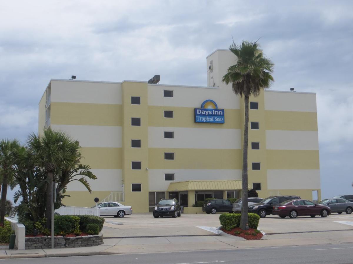Days By Wyndham Daytona Oceanfront